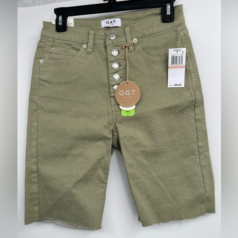 OAT New York Women's Size 28 Green High-Rise Bermuda Shorts
